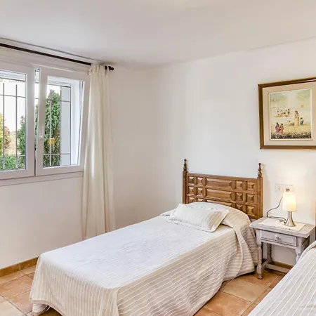 Holiday home Amparo *