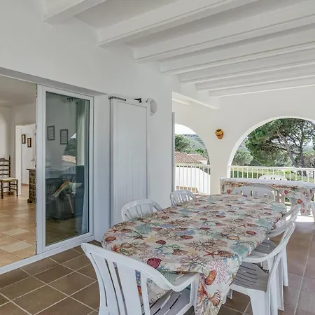 Holiday home Amparo