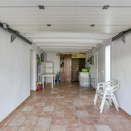 Holiday home Amparo